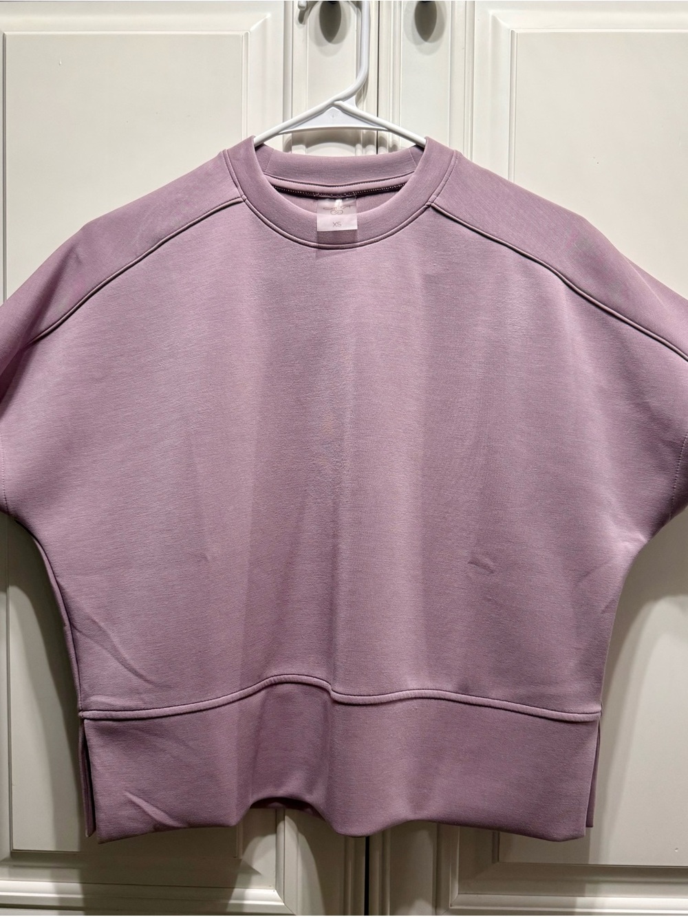 CALIA by Carrie Underwood Pastel Lilac Scuba Crop Sweatshirt Never Worn
